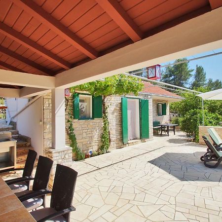 Holiday Home Liberan Vela Luka Buitenkant foto