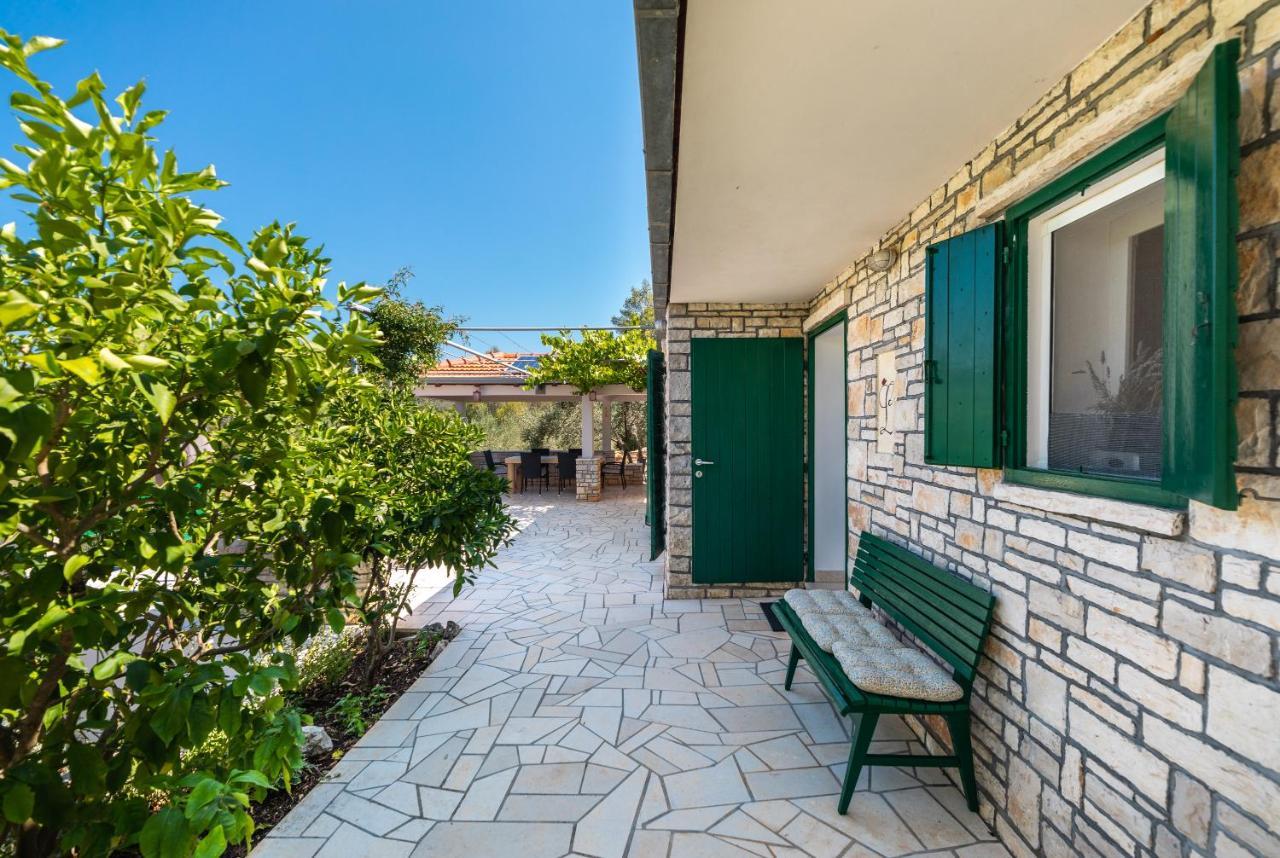 Holiday Home Liberan Vela Luka Buitenkant foto